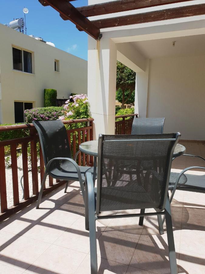 Ground Floor One Bedroom Apartment, Vanessa Complex 佩亚 外观 照片