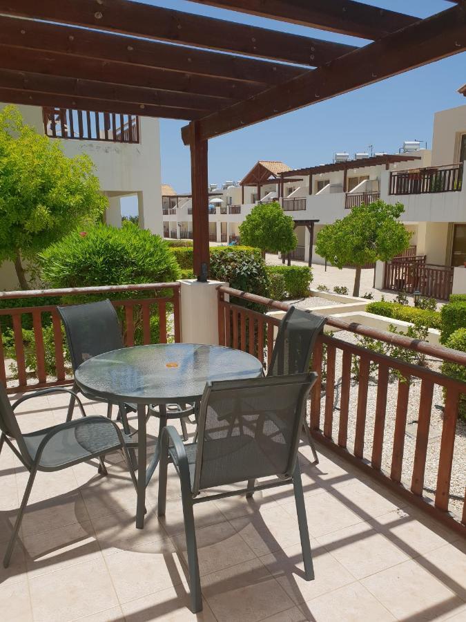 Ground Floor One Bedroom Apartment, Vanessa Complex 佩亚 外观 照片